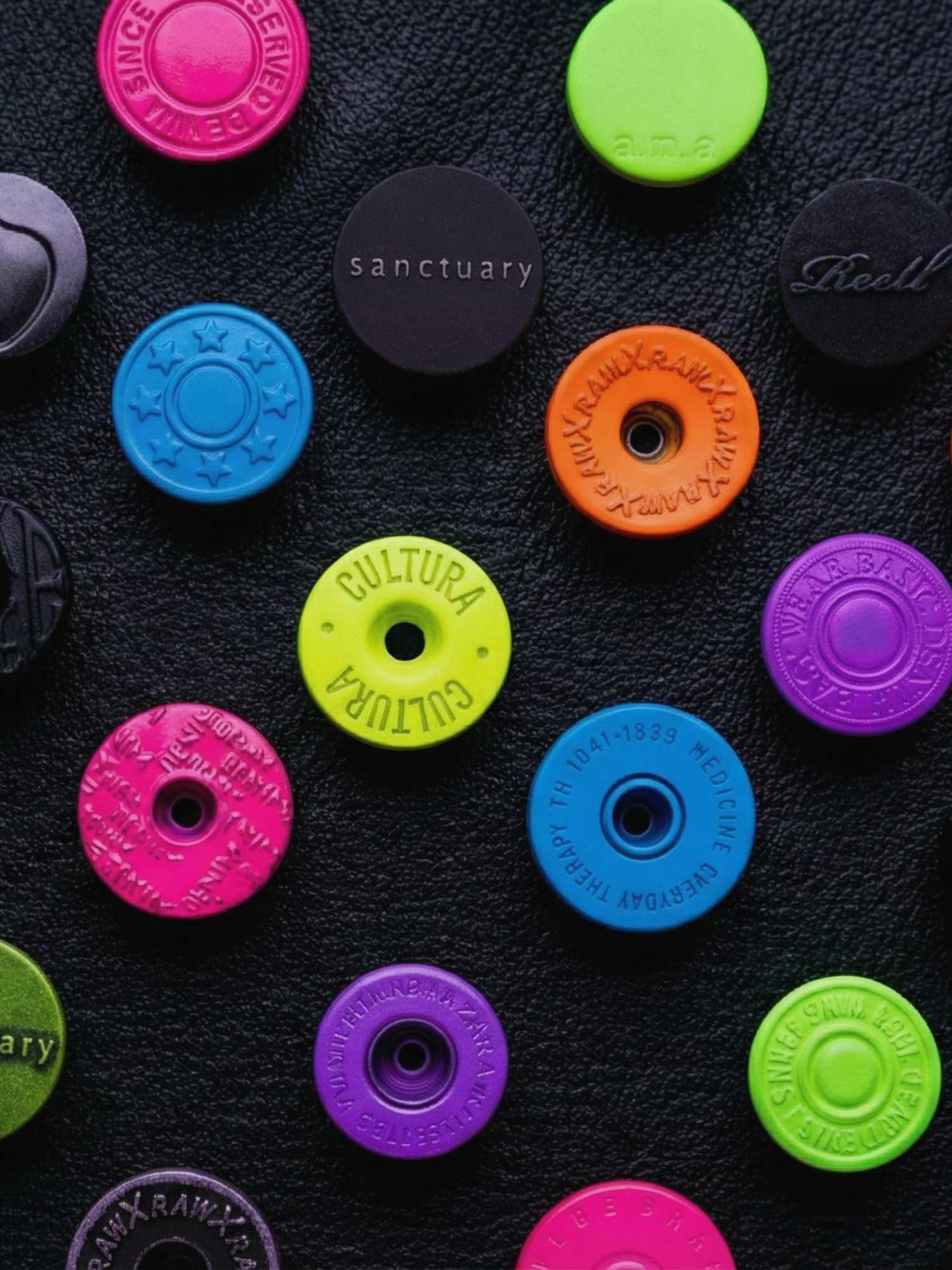 Metal Buttons — variant 3